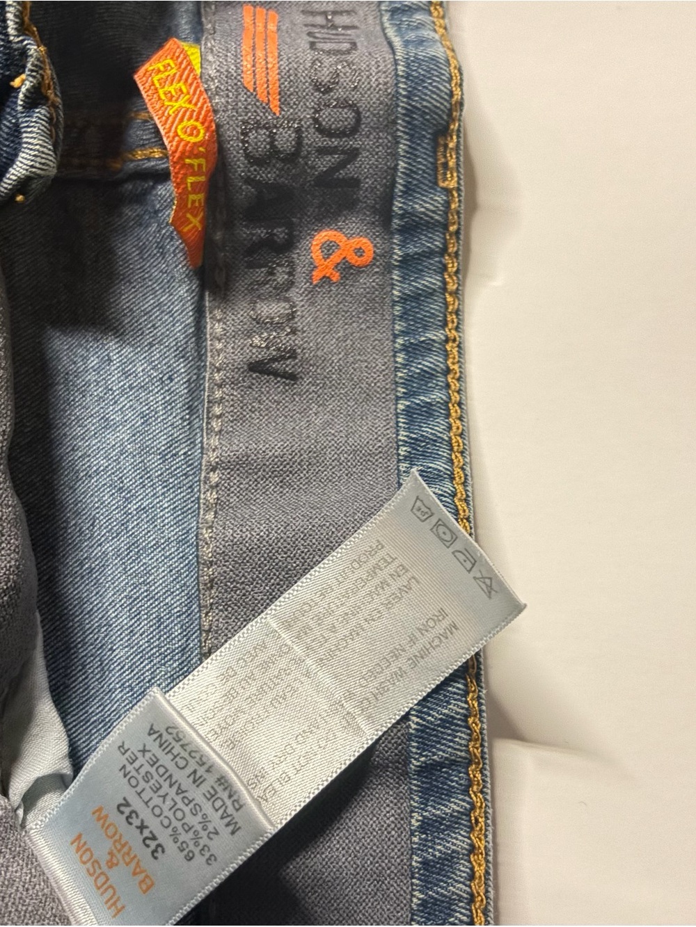 Hudson Blue Wash Straight Jeans - Picture 9 of 9